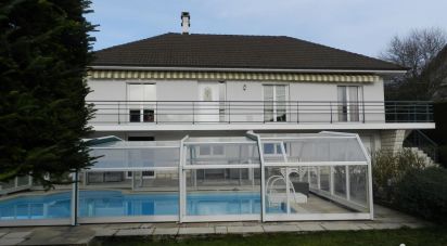 House 7 rooms of 162 m² in Lantenay (01430)