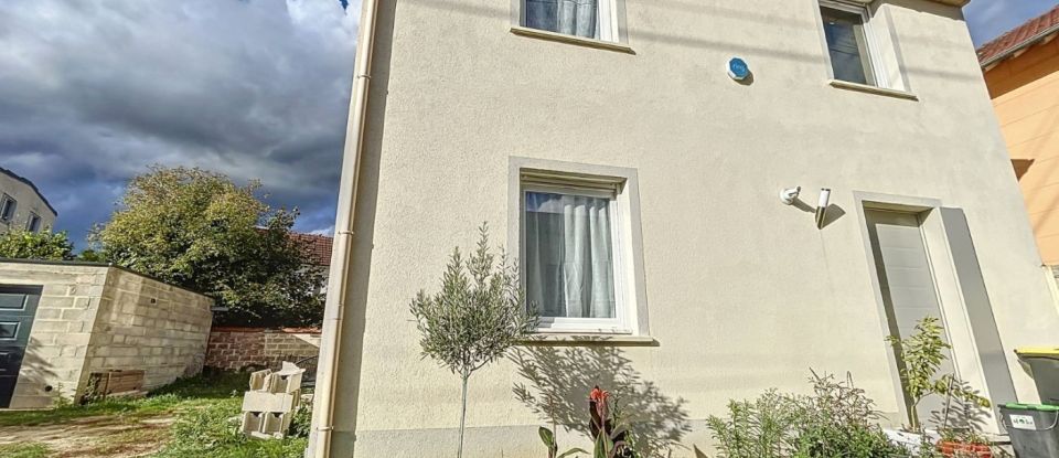 Maison 5 pièces de 90 m² à Beaumont-sur-Oise (95260)