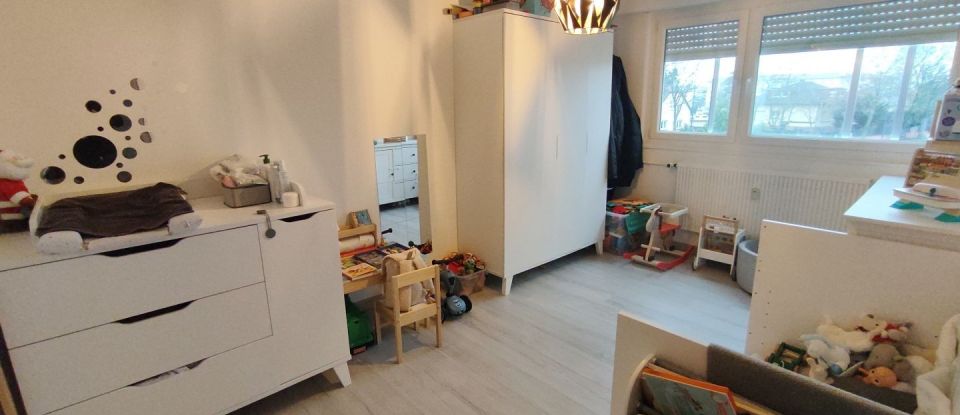 Appartement 3 pièces de 70 m² à Mulhouse (68200)