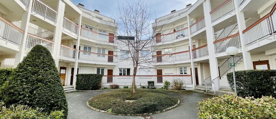 Apartment 3 rooms of 79 m² in Coubron (93470)
