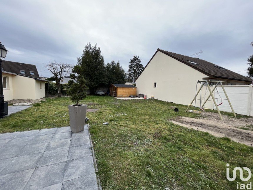 Terrain de 305 m² à Clichy-sous-Bois (93390)