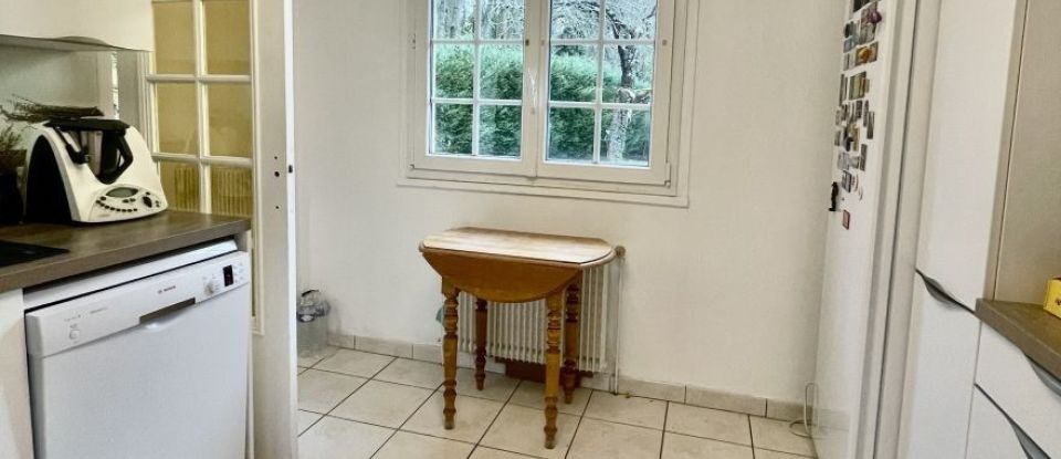 House 7 rooms of 150 m² in La Norville (91290)