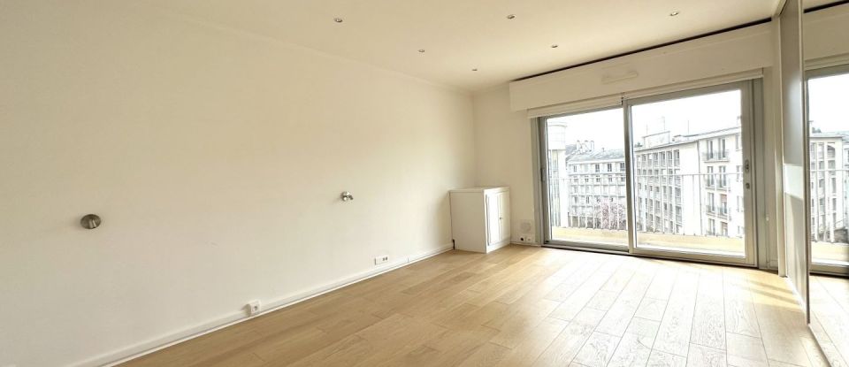 Apartment 8 rooms of 200 m² in Nantes (44000)