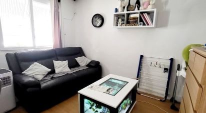Apartment 3 rooms of 43 m² in Aubagne (13400)