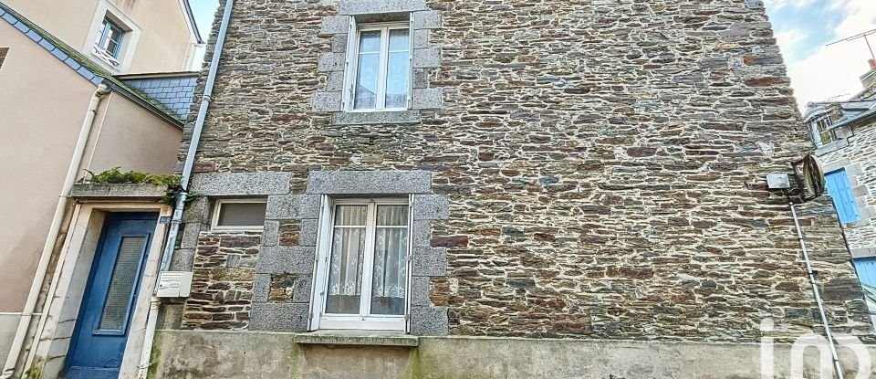 House 4 rooms of 80 m² in Cancale (35260)