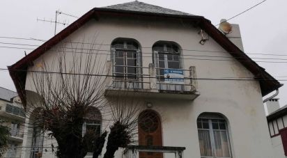 House 8 rooms of 225 m² in Lourdes (65100)