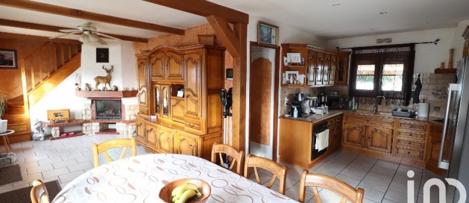 Traditional house 4 rooms of 95 m² in La Cour-Marigny (45260)