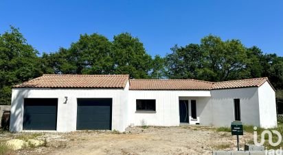House 5 rooms of 124 m² in Châteauneuf (85710)