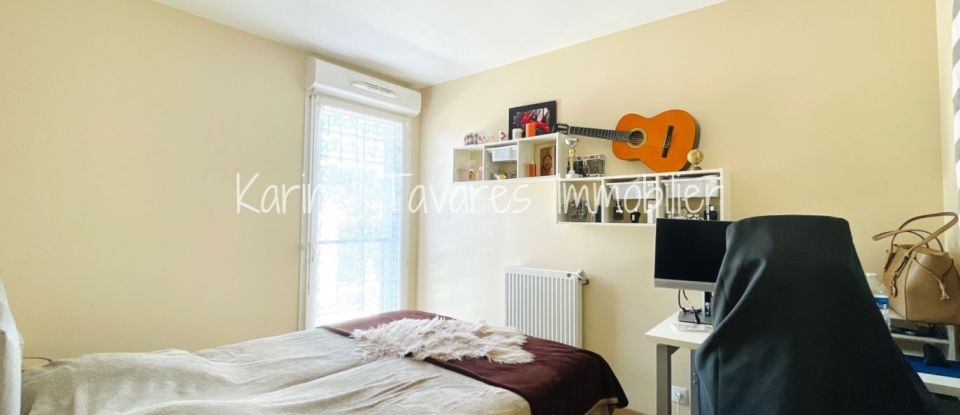 Appartement 4 pièces de 80 m² à Les Ulis (91940)