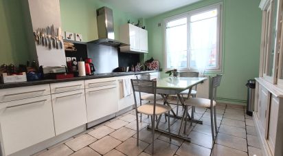 Apartment 3 rooms of 77 m² in Noisy-le-Sec (93130)