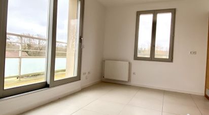Apartment 2 rooms of 42 m² in Moussy-le-Neuf (77230)