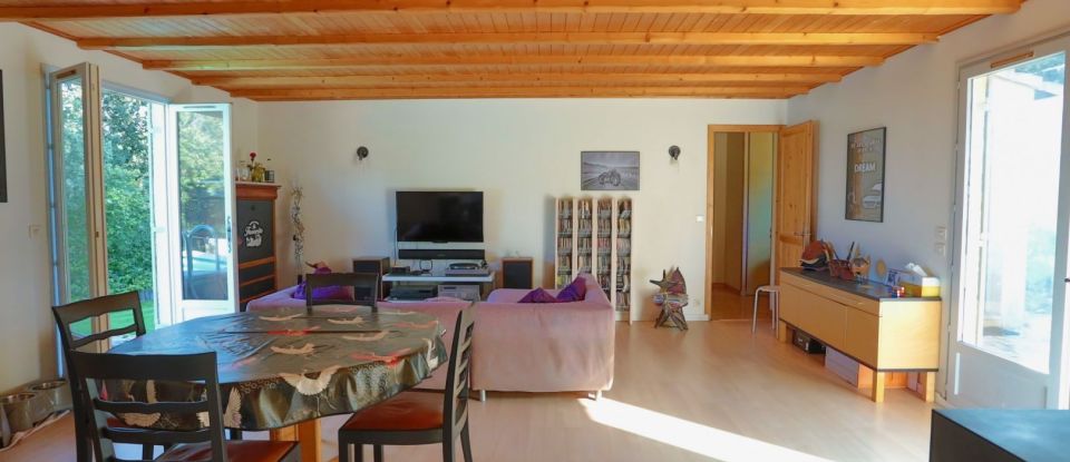 House 5 rooms of 145 m² in Saze (30650)