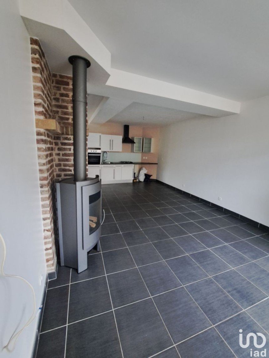 House 3 rooms of 72 m² in Estaires (59940)