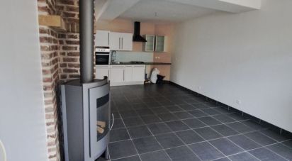 House 3 rooms of 72 m² in Estaires (59940)