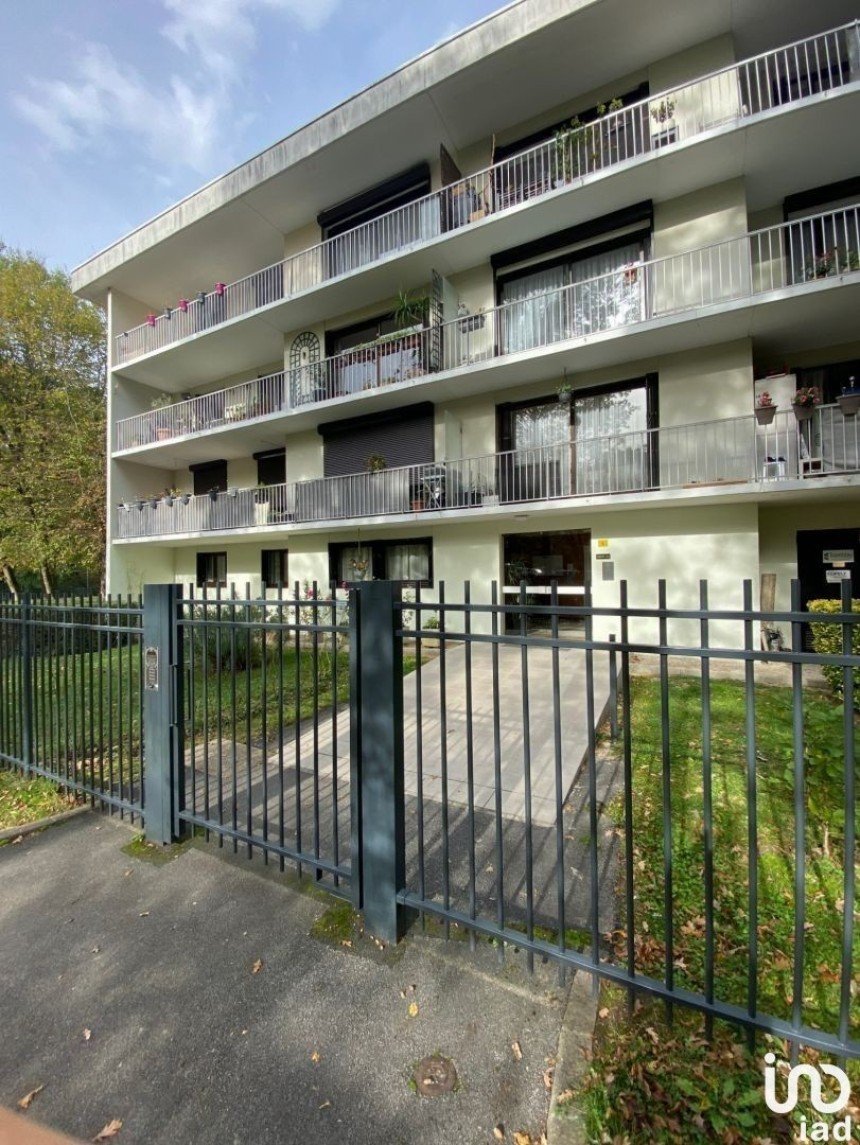 Appartement 4 pièces de 81 m² à Tremblay-en-France (93290)