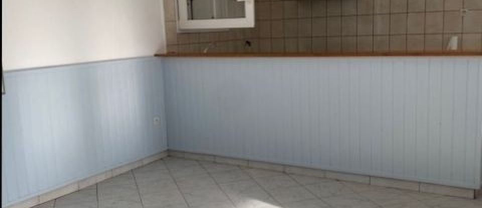 House 4 rooms of 90 m² in Le Tampon (97430)