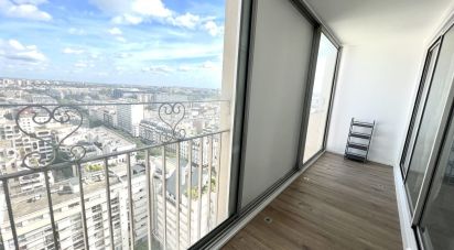 Appartement 3 pièces de 64 m² à Paris (75019)