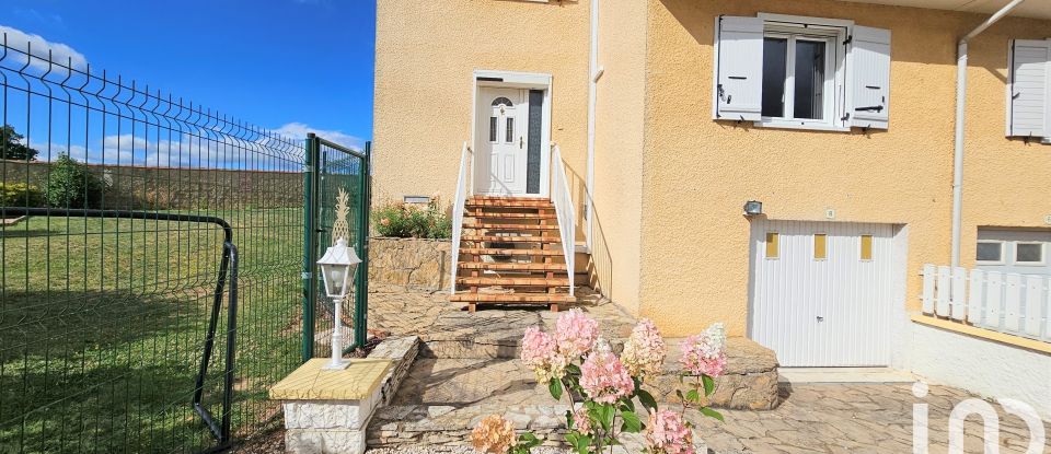 Maison traditionnelle 5 pièces de 104 m² à Commelle-Vernay (42120)