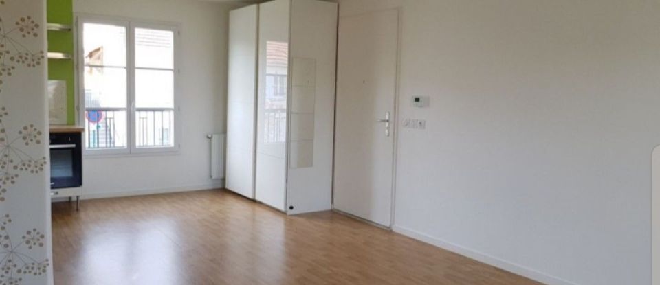Apartment 2 rooms of 45 m² in Tigery (91250)