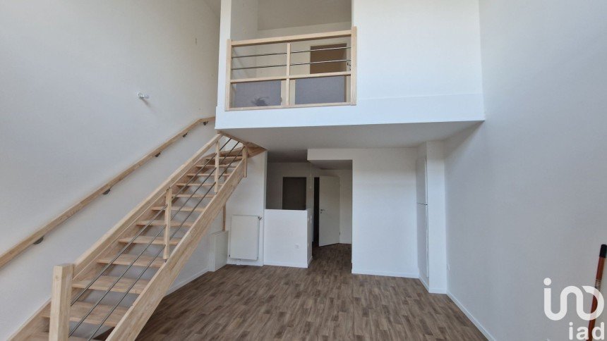 Apartment 2 rooms of 50 m² in Cergy (95000)