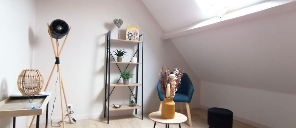 House 6 rooms of 140 m² in Crépy-en-Valois (60800)