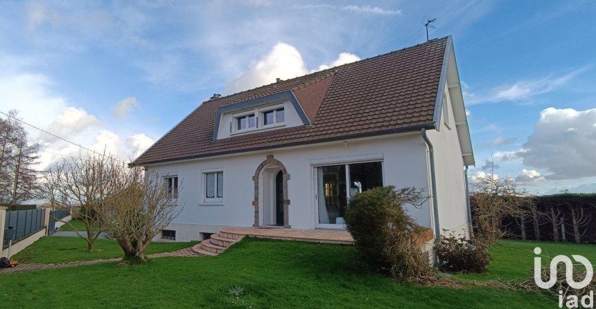 Maison 7 pièces de 145 m² à Ailly-le-Haut-Clocher (80690)