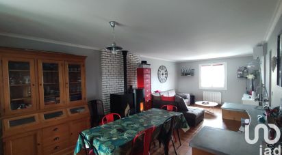 Maison traditionnelle 5 pièces de 104 m² à Commelle-Vernay (42120)
