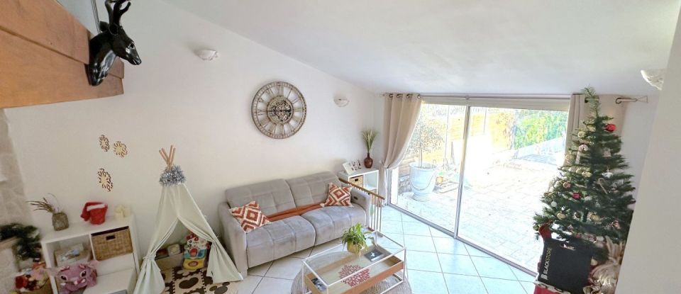 House 3 rooms of 60 m² in Fréjus (83600)