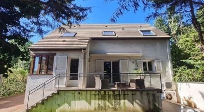 House 7 rooms of 158 m² in Savigny-sur-Orge (91600)