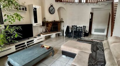 House 4 rooms of 100 m² in Néfiach (66170)