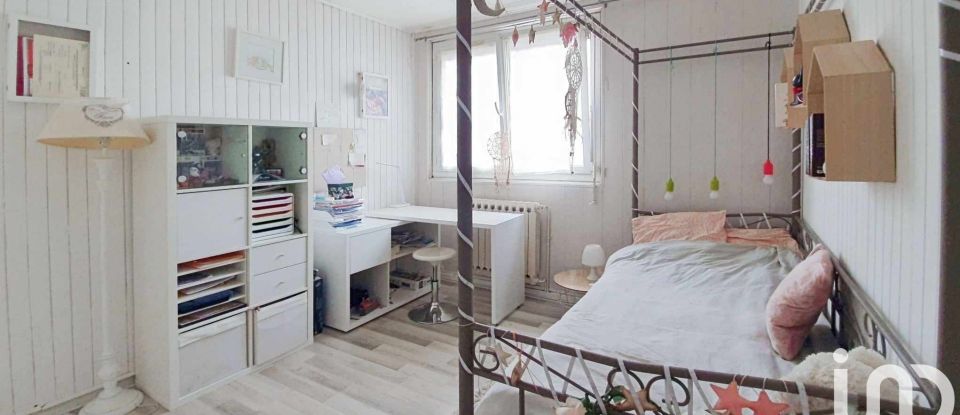 Apartment 4 rooms of 84 m² in Yerres (91330)