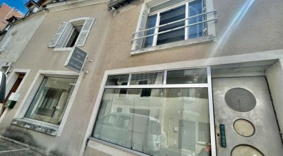 Building in Le Blanc (36300) of 221 m²