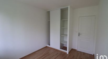 Apartment 4 rooms of 74 m² in Ris-Orangis (91130)