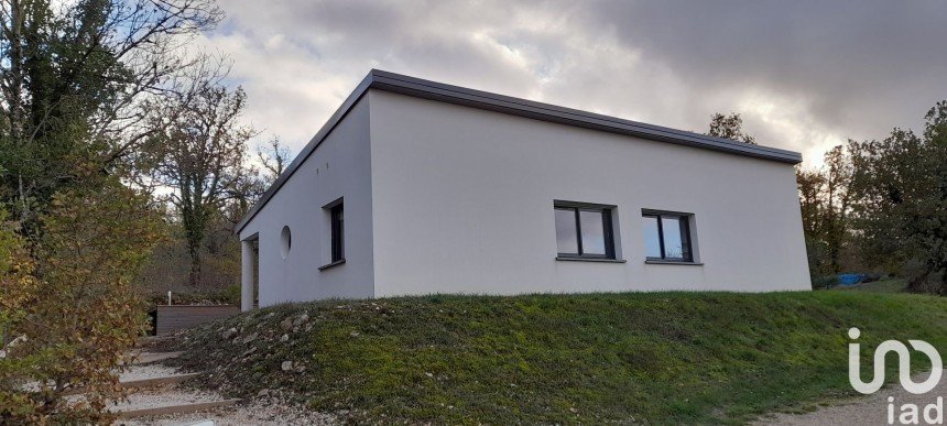 House 4 rooms of 100 m² in Flaujac-Poujols (46090)