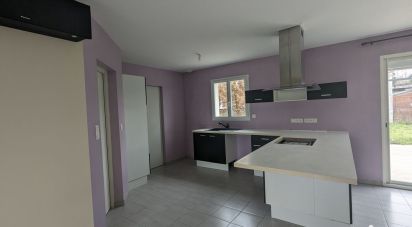 House 4 rooms of 97 m² in Cambes (33880)