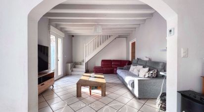 Maison 6 pièces de 150 m² à Caux-et-Sauzens (11170)