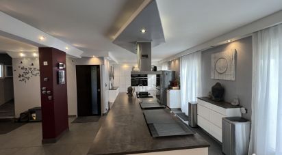 House 10 rooms of 189 m² in Morsang-sur-Seine (91250)