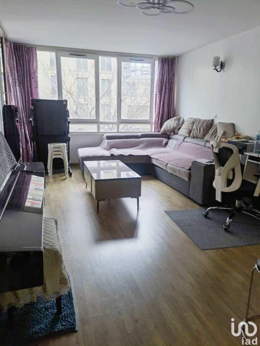 Apartment 5 rooms of 94 m² in Bobigny (93000)