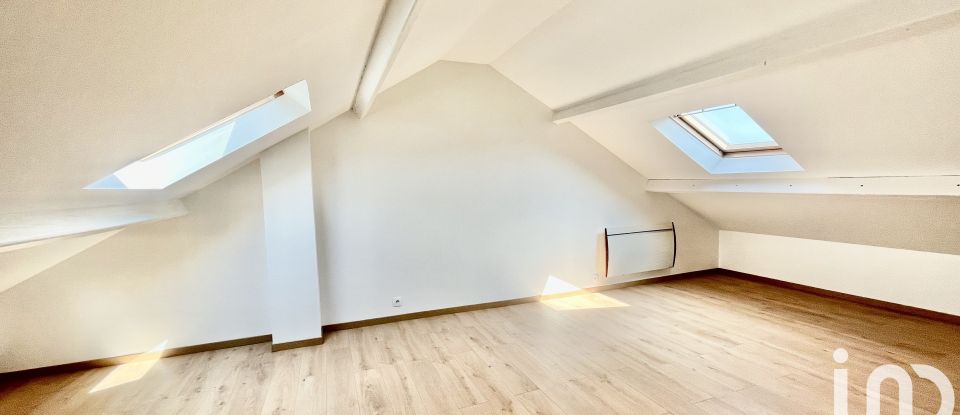 Maison traditionnelle 6 pièces de 140 m² à Vigneux-sur-Seine (91270)
