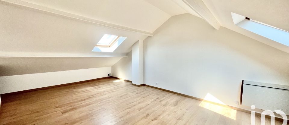 Traditional house 6 rooms of 140 m² in Vigneux-sur-Seine (91270)