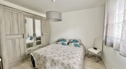 Apartment 2 rooms of 53 m² in Savines-le-Lac (05160)