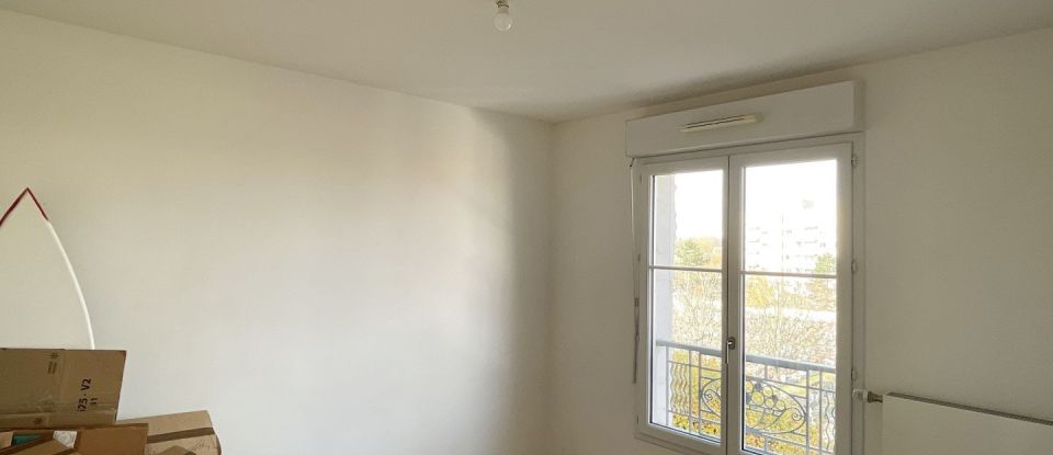 Apartment 4 rooms of 77 m² in Maisons-Alfort (94700)