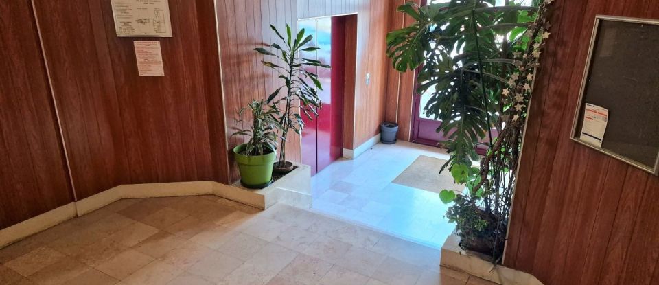 Apartment 4 rooms of 85 m² in Thiais (94320)