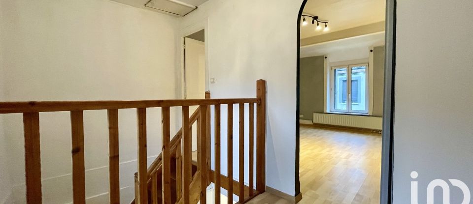 Maison 2 pièces de 50 m² à Neufmanil (08700)