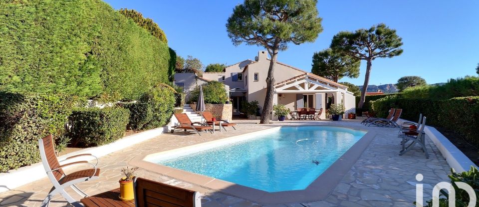 House 5 rooms of 143 m² in Cassis (13260)