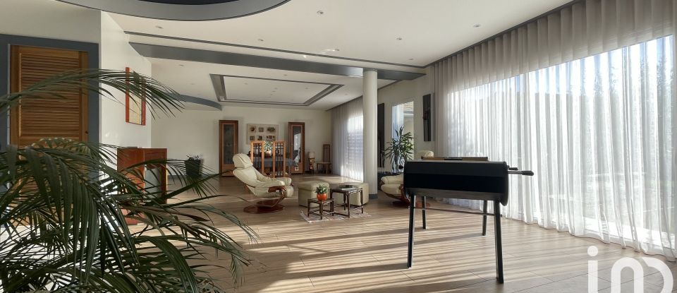 Mansion 10 rooms of 250 m² in Marcq (78770)