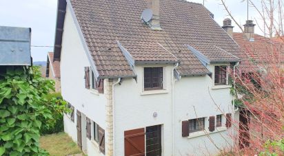 Maison 5 pièces de 133 m² à Soing-Cubry-Charentenay (70130)