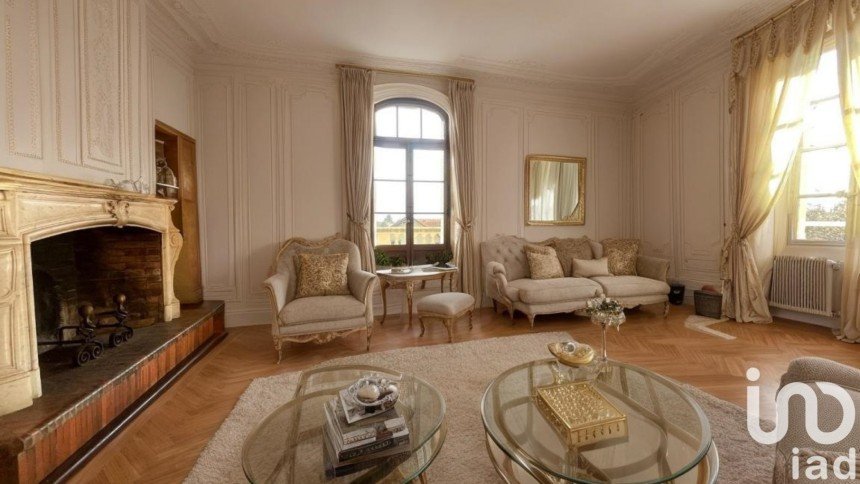 Apartment 5 rooms of 200 m² in Voiron (38500)