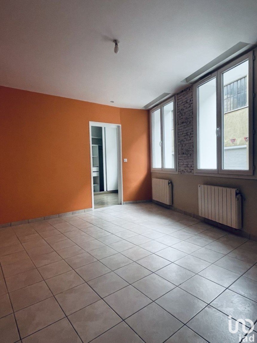 Apartment 3 rooms of 49 m² in Grandris (69870)