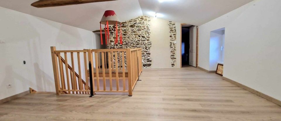 House 5 rooms of 161 m² in Essarts en Bocage (85140)